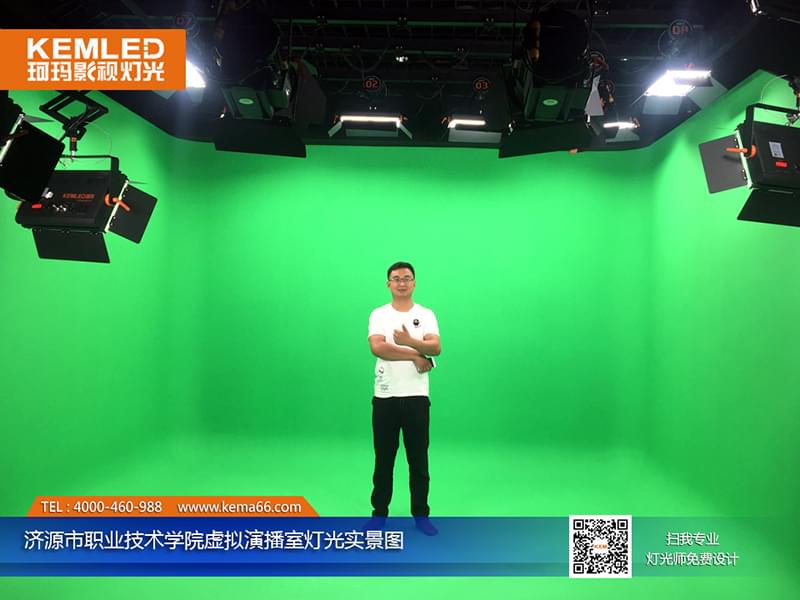 濟源市職業(yè)技術(shù)學院虛擬演播室燈光實景圖1