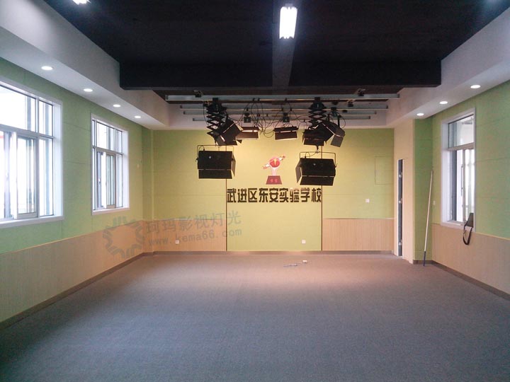 江蘇常州武進(jìn)東安實驗小學(xué)演播室燈光裝修