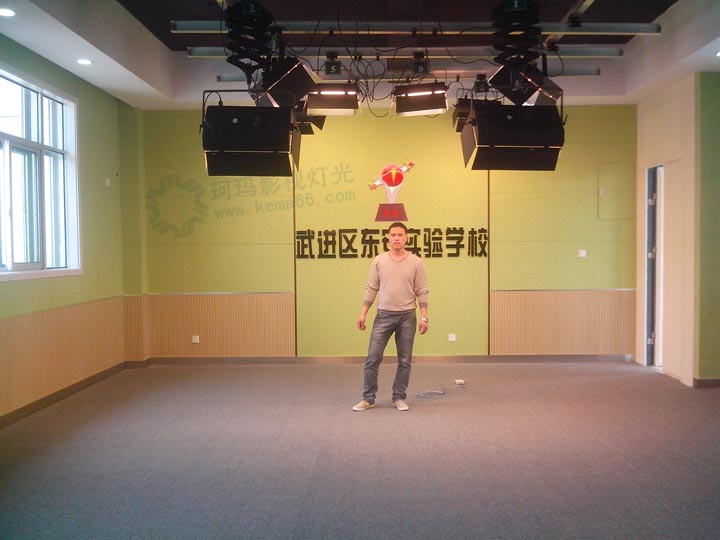 江蘇常州武進(jìn)東安實驗小學(xué)演播室燈光裝修